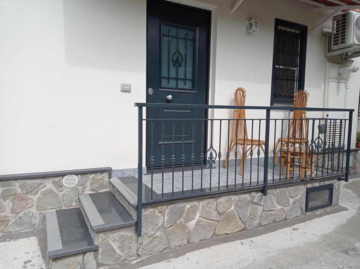 مبيت وإفطار فيكو إيكوينس Amaa Casa المظهر الخارجي الصورة